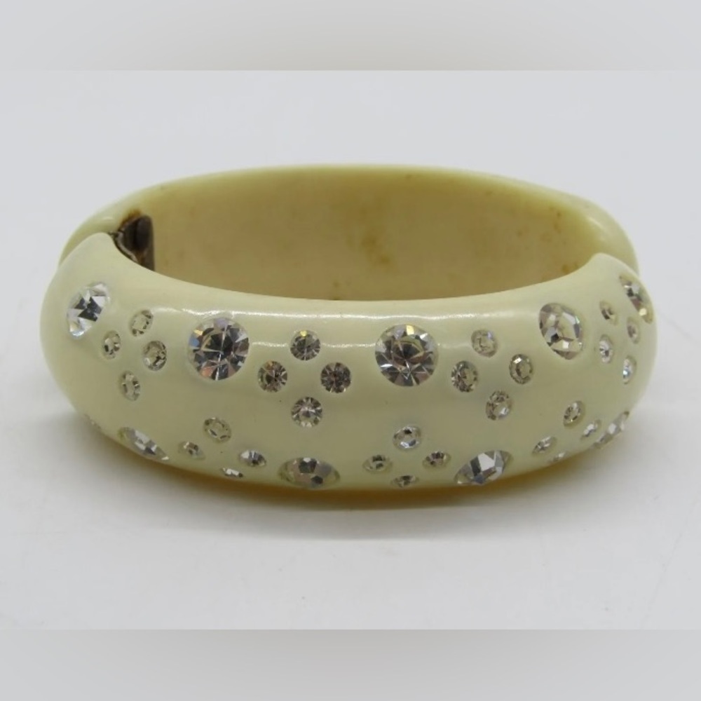 BAKELITE WEISS Era Vintage 1940s-50s Hinged Rhinestone Studded Clamper Bracelet